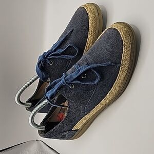 Born Capela Marine Suede Sneaker Shoes womens size 9